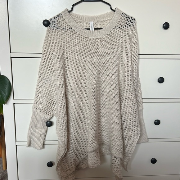 Aeropostale sweater poncho - Picture 1 of 3